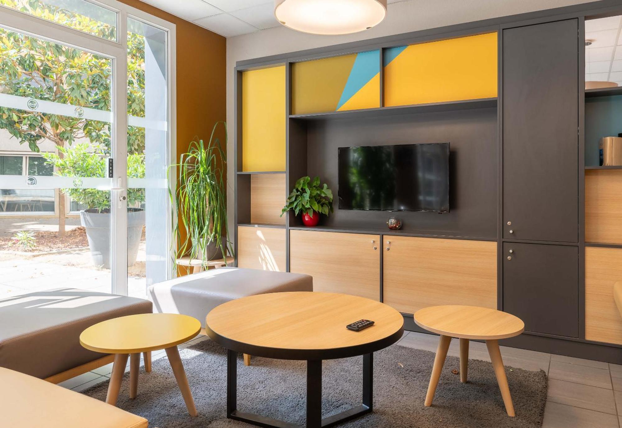 B&B Hotel Lyon Caluire Cite Internationale Dış mekan fotoğraf