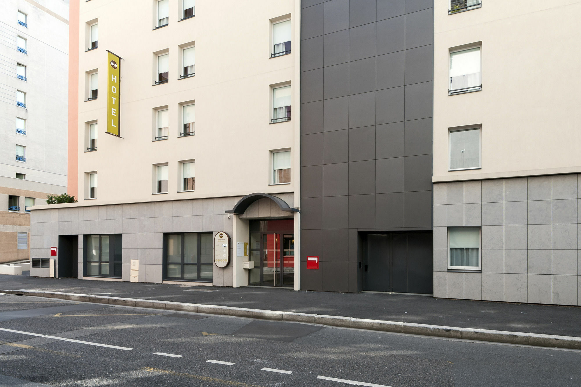 B&B Hotel Lyon Caluire Cite Internationale Dış mekan fotoğraf
